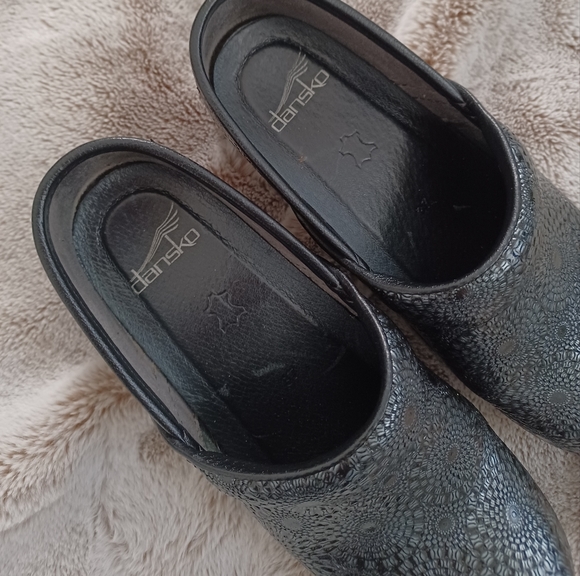 Dansko Professional Clog Black/Silver Geometic Circle Pattern Size 37 or 6.5 US - Picture 2 of 8